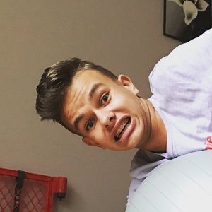 Meet your Posher, Tony